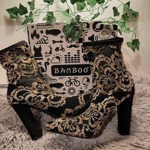 Bamboo Stylish Boots Size 10